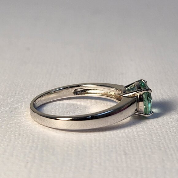 Trending 925 1.93cts NATURAL Green Fluorite Solitaire Ring Size 10 - Picture 4 of 12